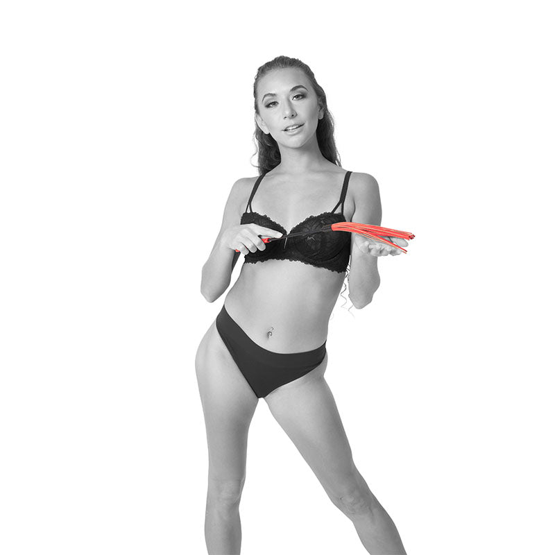 Amor Crop